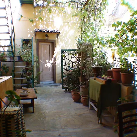 Apartament Earini And *